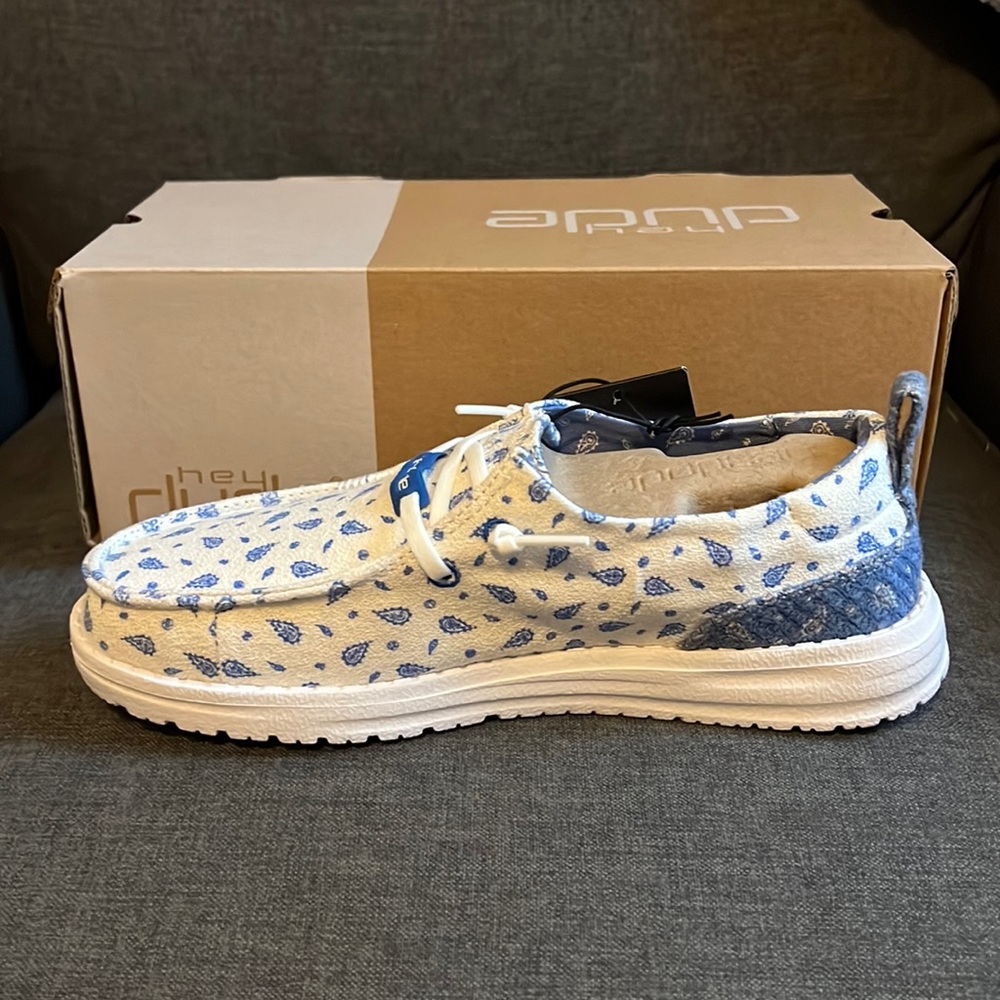 Womens Wendy Zig Zag Block Bandana Hey Dude Shoes